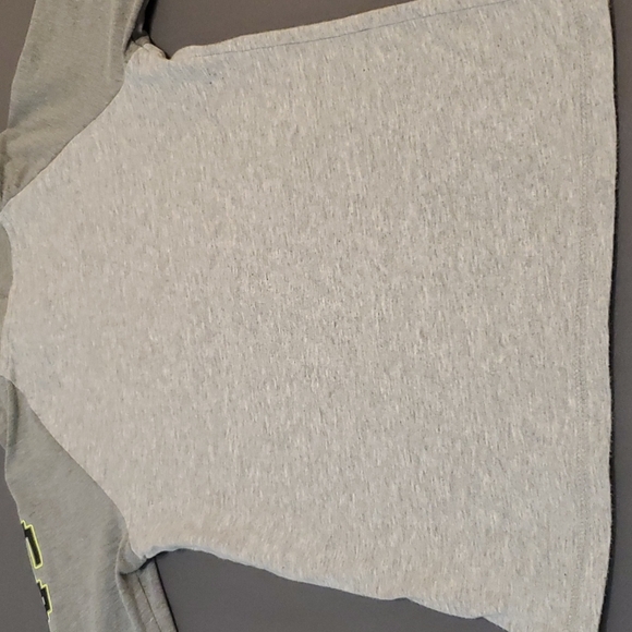 OshKosh B'gosh Gray Long Sleeve Tee with Game On Design - Picture 7 of 10